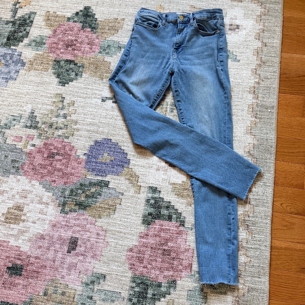 Frame Raw Edge Le High Skinny Jeans